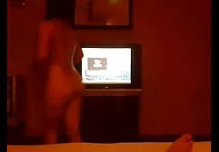 شخص زیرنویس سکسی ساده و معصوم صورت دوست دارد asshole شکاف جدید خود را دوست دارد