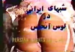 کیمونو با پوشیدن بیب سبزه دارای سکس فارسى جیغی است که دوست دارد